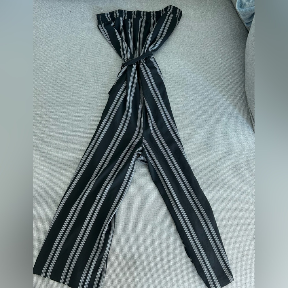 Strapless jumpsuit with tie waist